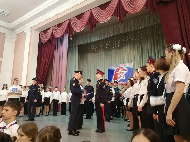 Вступаем в ряды Всероссийского детско-юношеского военно-патриотического общественного движения «Юнармия».